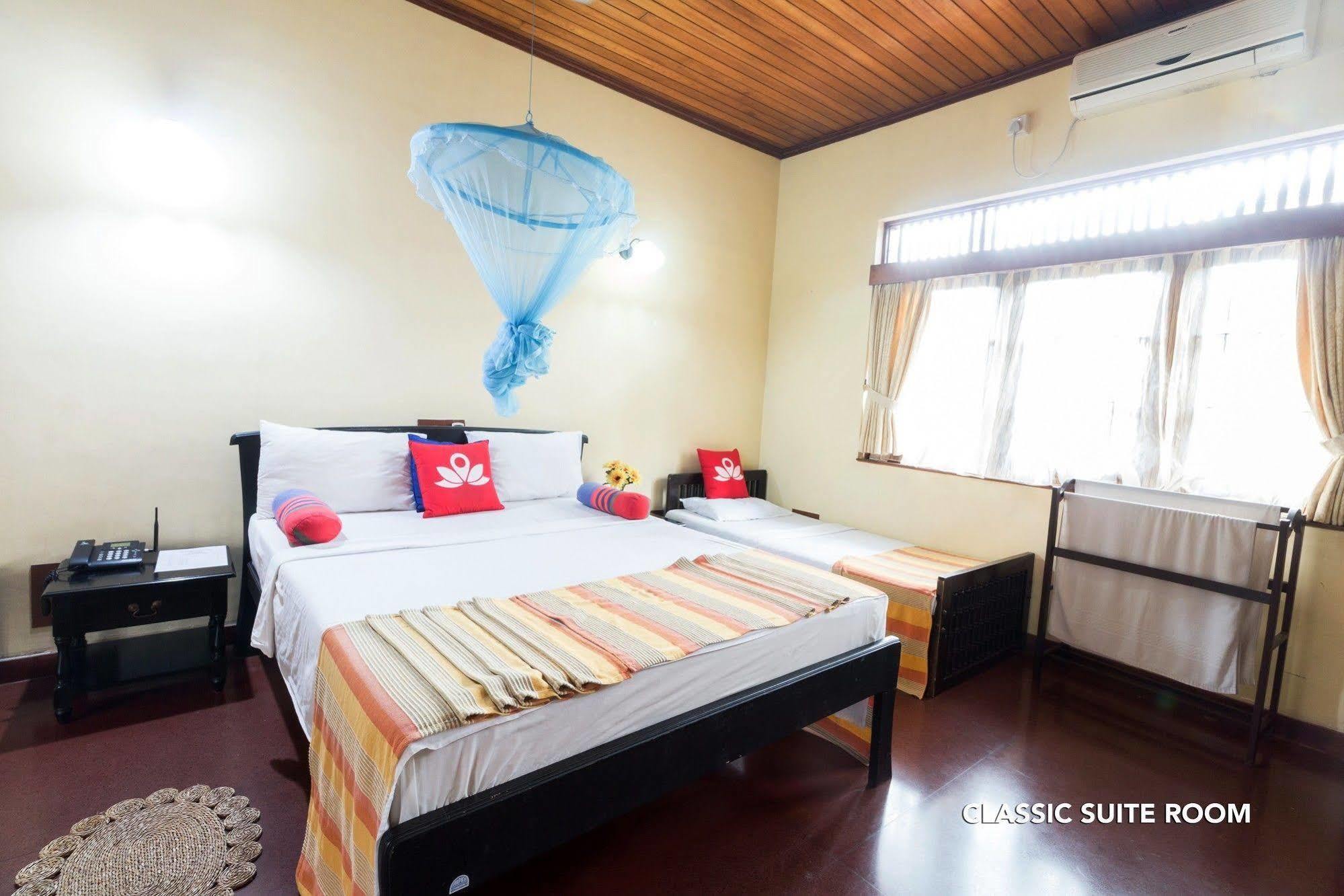 Zen Rooms Modern City Inn Negombo Exterior foto