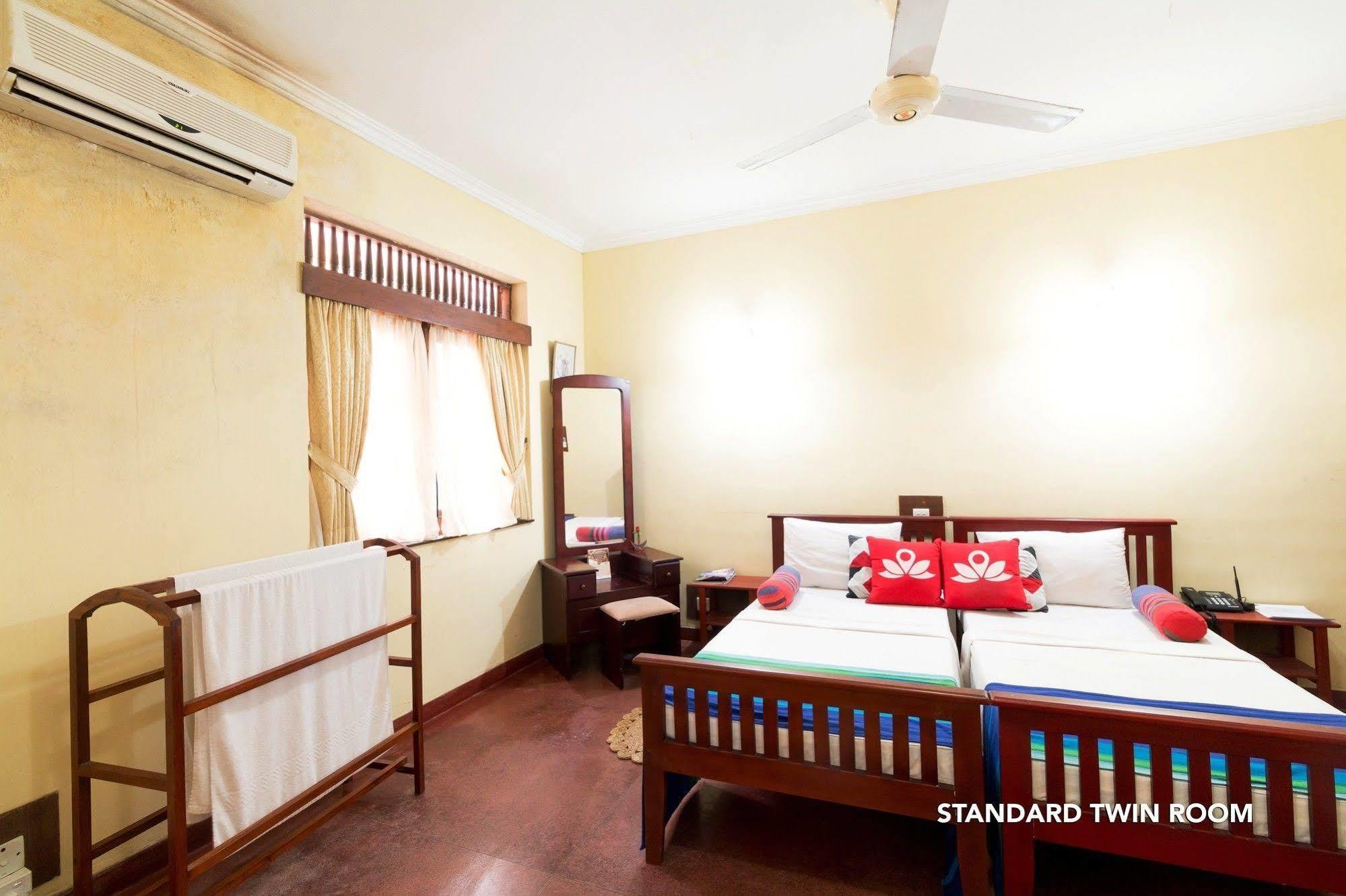 Zen Rooms Modern City Inn Negombo Exterior foto