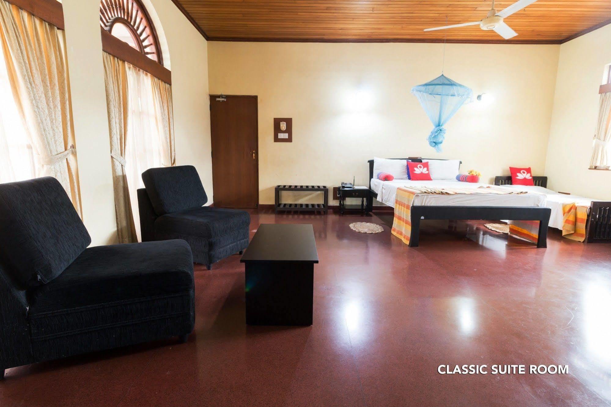 Zen Rooms Modern City Inn Negombo Exterior foto